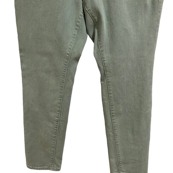 Universal Thread Sage Green Mid Rise Skinny Jeans Sz 14 - Picture 4 of 12